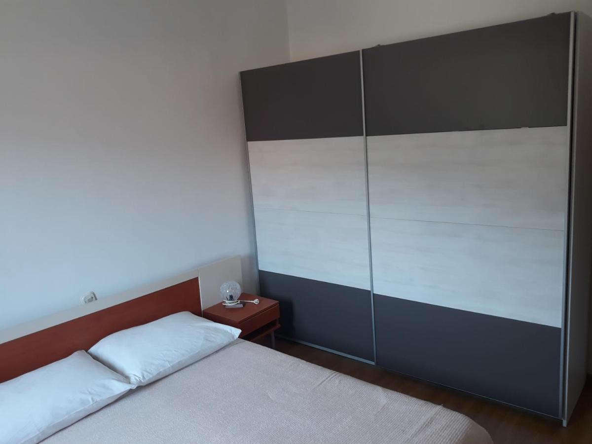 באסקה Apartments Denis מראה חיצוני תמונה