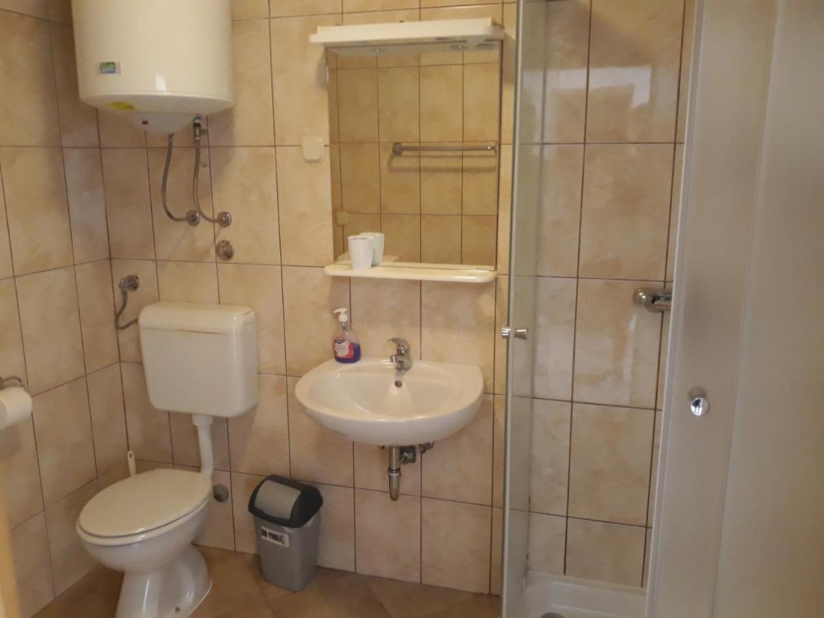 באסקה Apartments Denis מראה חיצוני תמונה